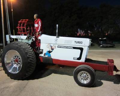 Phil-Co, Lindsay Tractor Pull